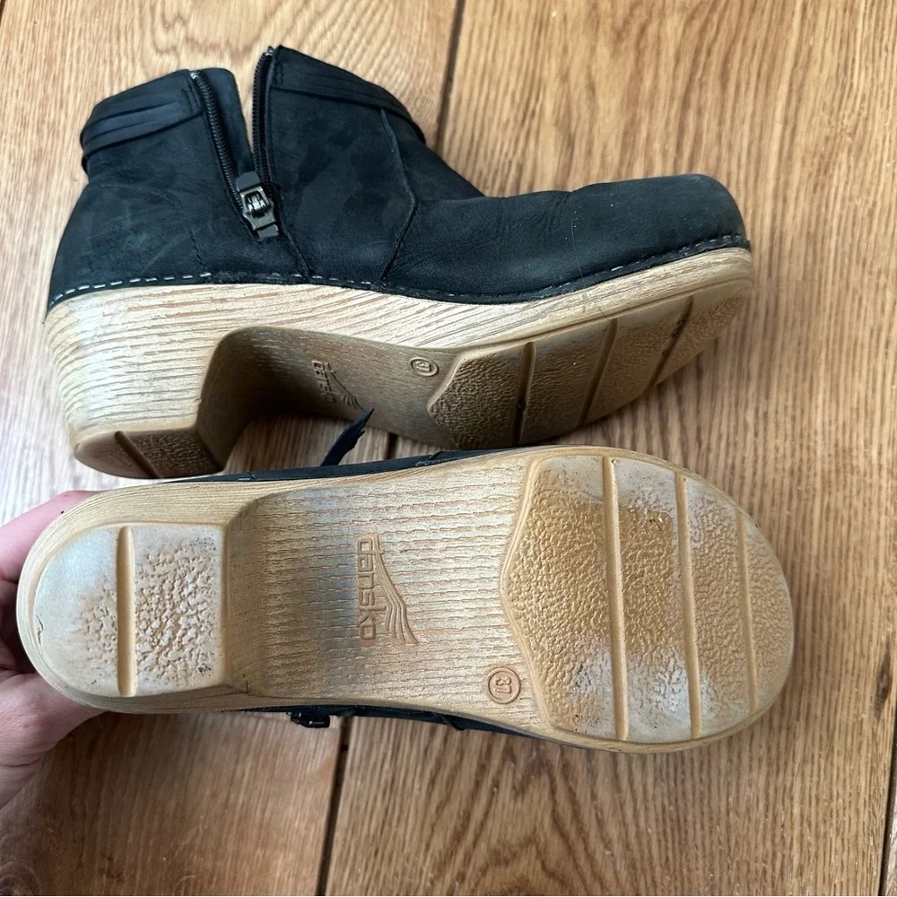 DANSKO | Tassle ankle bootie size 37